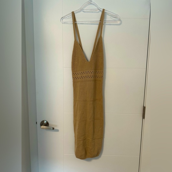 H&M dress - Picture 1 of 3